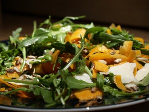 Salate de Roquette et carrottes et parmesan